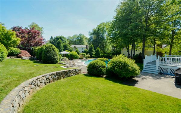 40 Quail Run Road North Andover, MA 01845 - Photo 7 of 28 Gallery Image 7