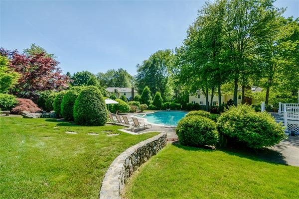 40 Quail Run Road North Andover, MA 01845 - Photo 8 of 28 Gallery Image 8