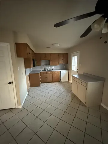 $1,500 | 220 Nichols Drive, Canton, TX 75103