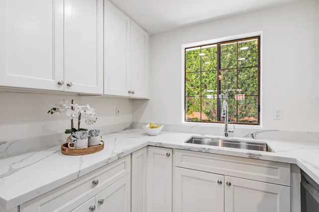 $1,325,000 | 19972 Portal Plaza, Cupertino, CA 95014