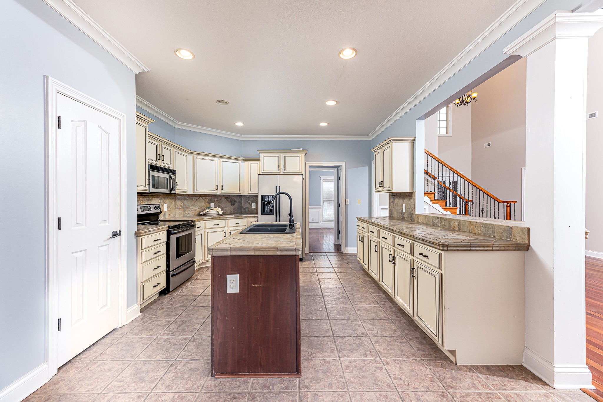 1094 Drakes Cove Road South Adams, TN 37010 - Photo 4 of 12