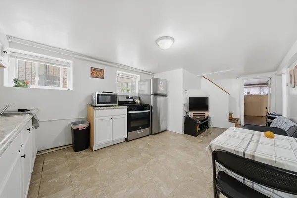 $509,900 | 1025 North Trumbull Avenue, Chicago, IL 60651