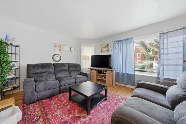 $509,900 | 1025 North Trumbull Avenue, Chicago, IL 60651
