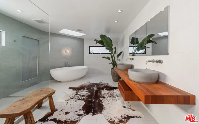 a view of an empty storage