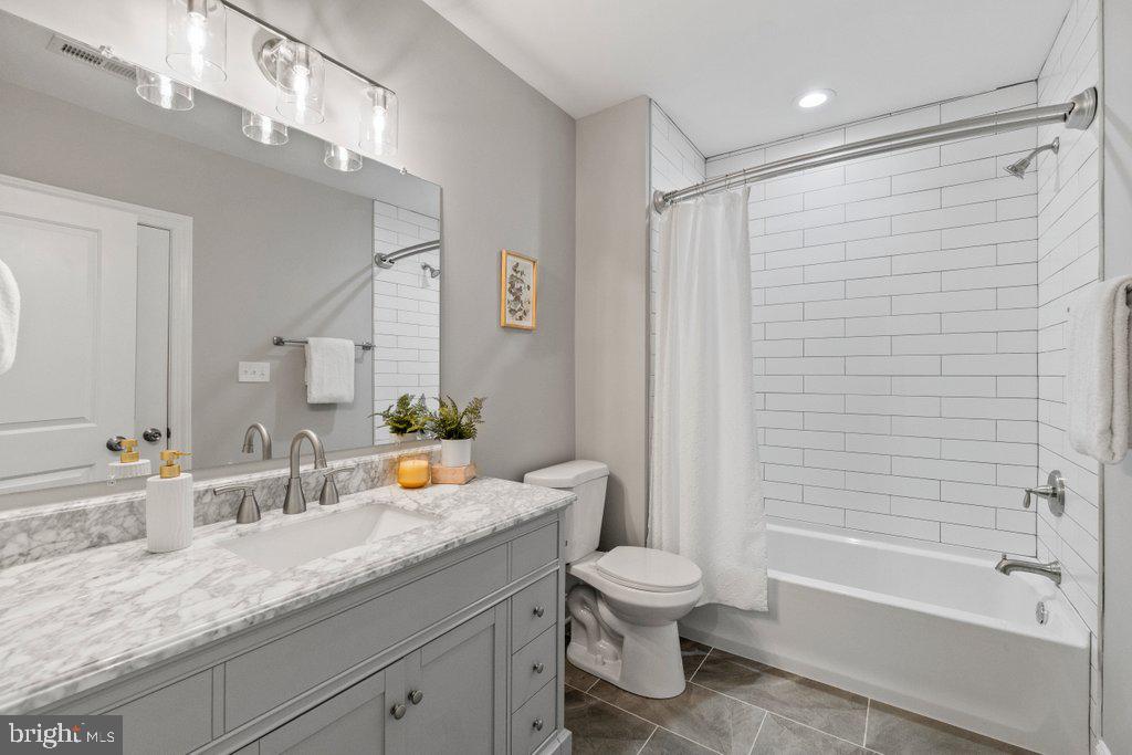 3456 Halcyon Road Stevenson, MD 21153 - Photo 29 of 39 Bathroom with access to bedroom 3 and hallway