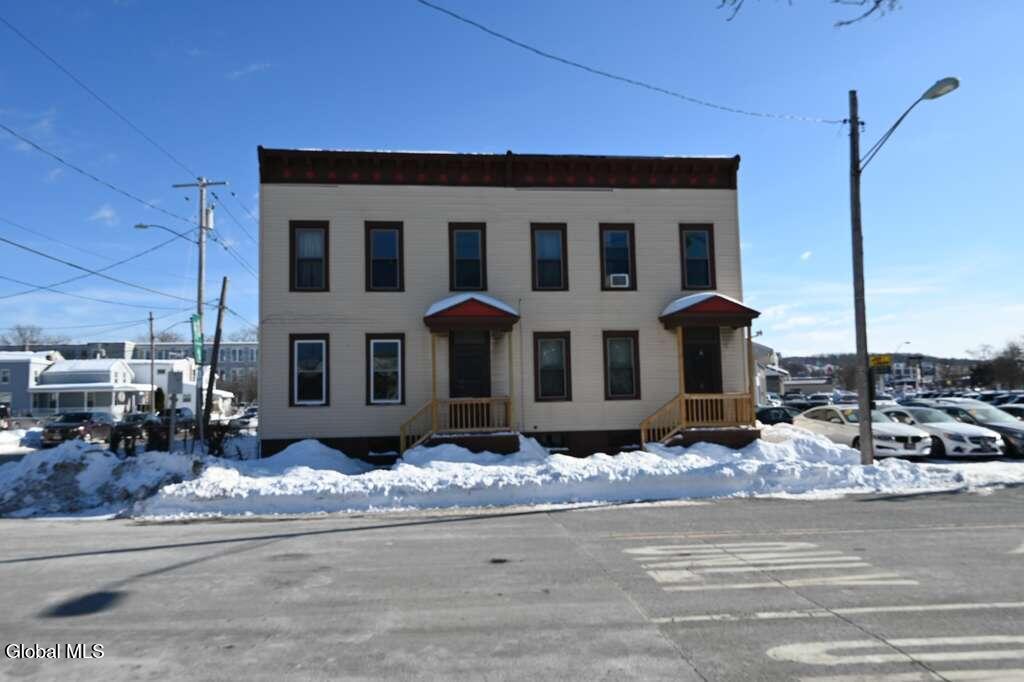 4 Washington Street, Unit 1 Rensselaer, NY 12144 - Photo 1 of 16 1