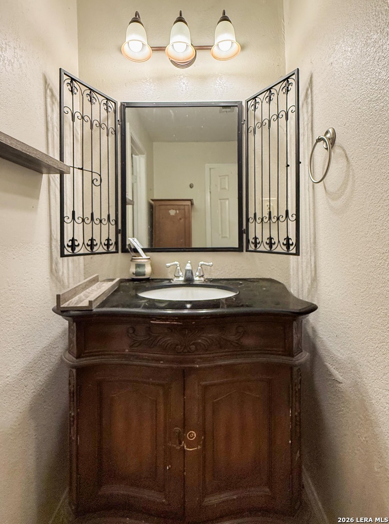 529 Cedar Ridge Lane Uvalde, TX 78801 - Photo 20 of 32 Gallery Image 20