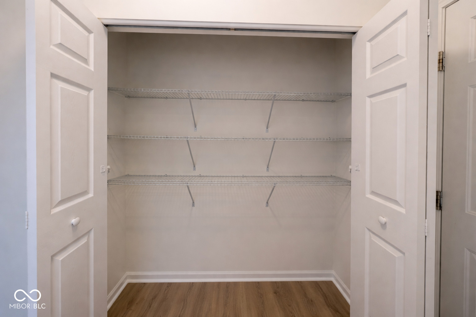 2363 Shadow Bend Drive Columbus, IN 47201 - Photo 11 of 27