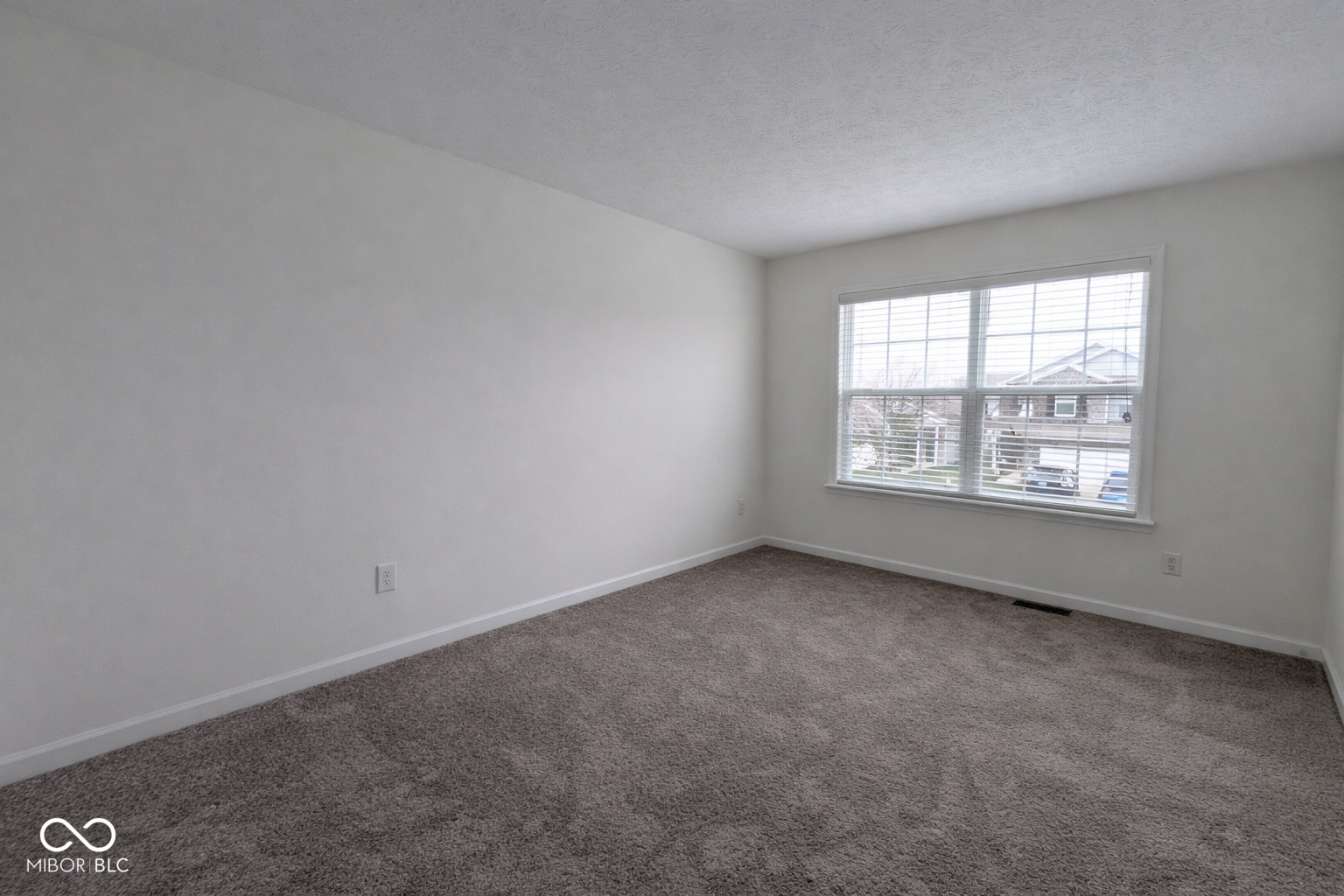 2363 Shadow Bend Drive Columbus, IN 47201 - Photo 18 of 27