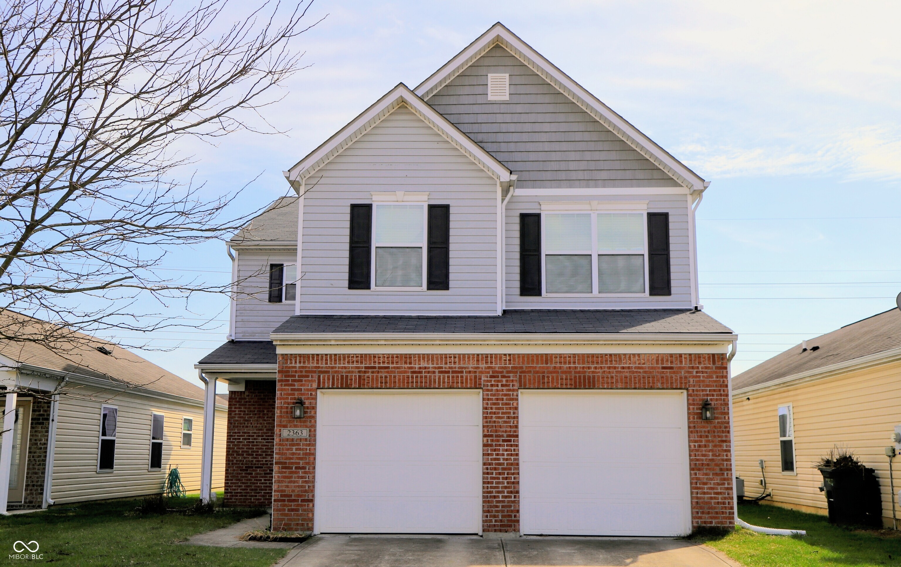 2363 Shadow Bend Drive Columbus, IN 47201 - Photo 2 of 27