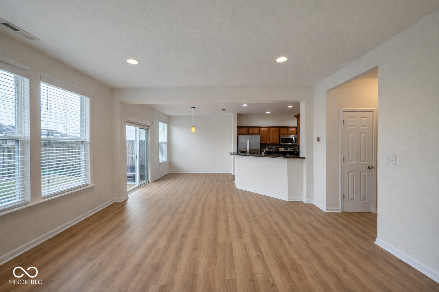 2363 Shadow Bend Drive Columbus, IN 47201 - Photo 7 of 27