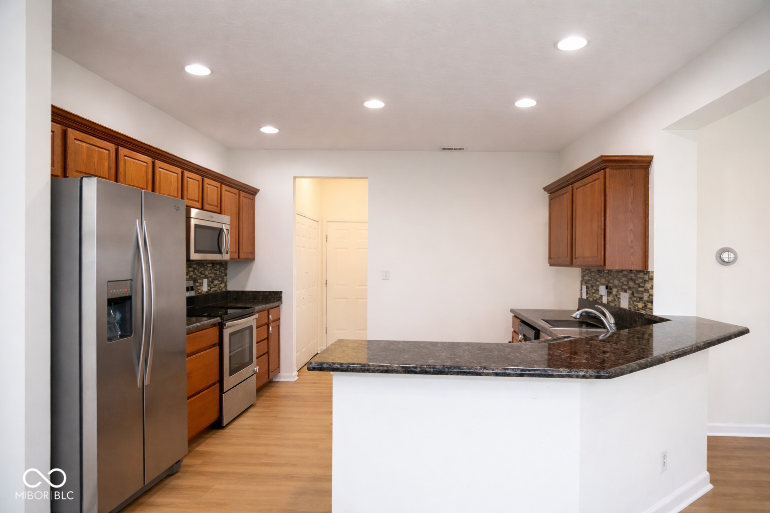 2363 Shadow Bend Drive Columbus, IN 47201 - Photo 8 of 27