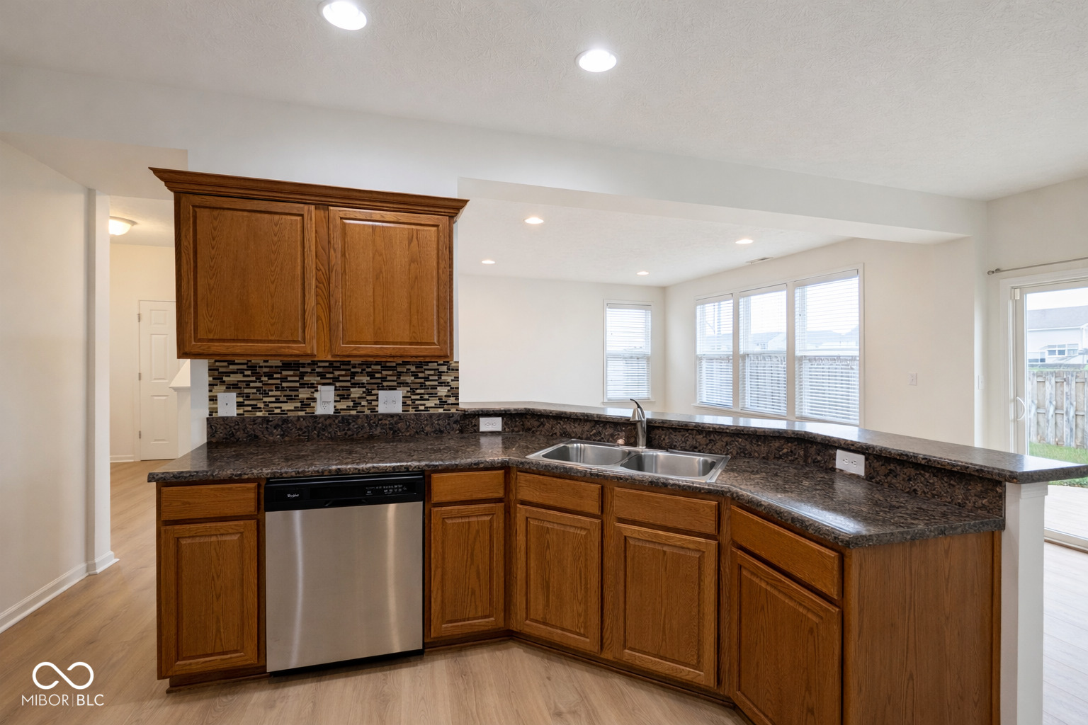 2363 Shadow Bend Drive Columbus, IN 47201 - Photo 9 of 27