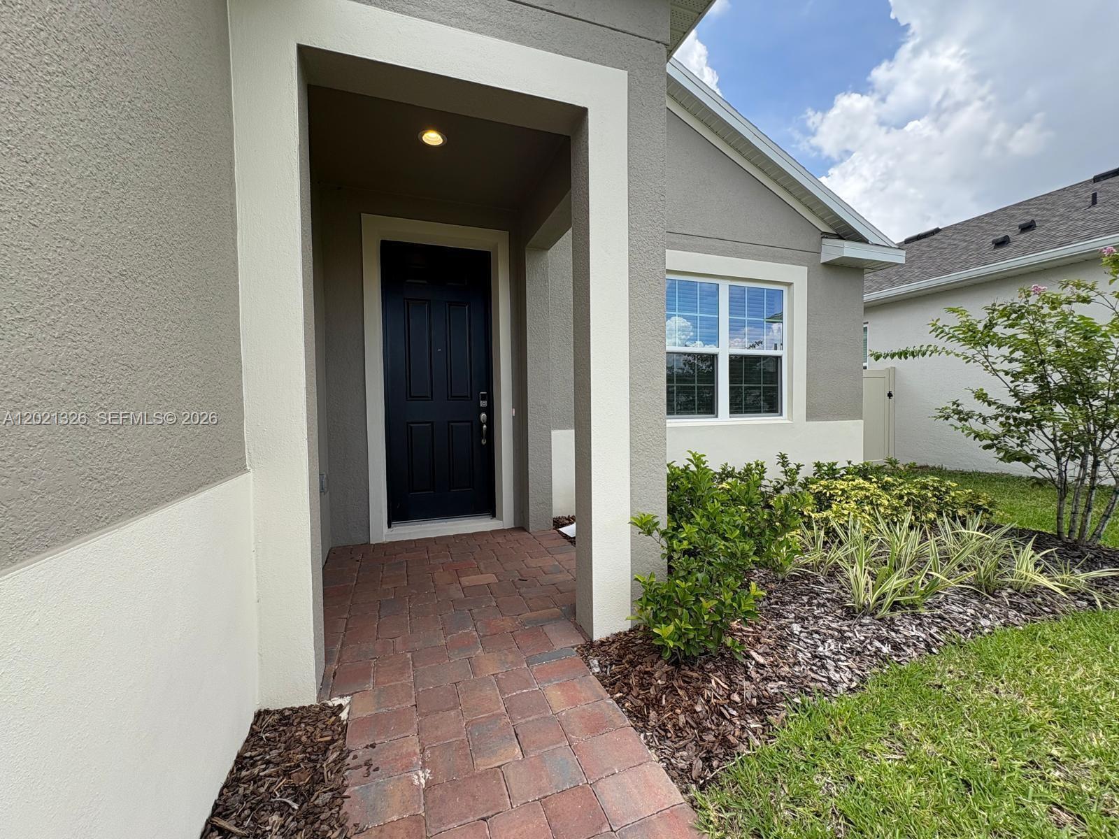 366 Switchgrass Loop, Unit 366 Clermont, FL 34715 - Photo 2 of 34