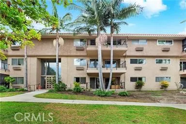 $2,900 | 2354 Via Mariposa West, Unit 2F, Laguna Woods, CA 92637