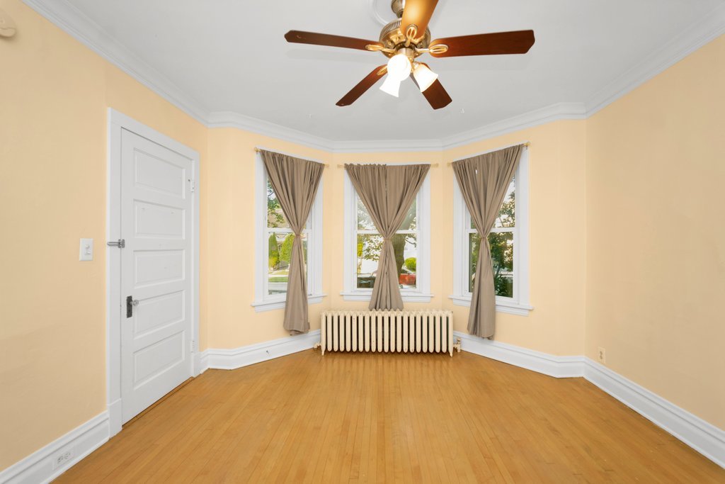 1336 Grove Avenue Berwyn, IL 60402 - Photo 3 of 30