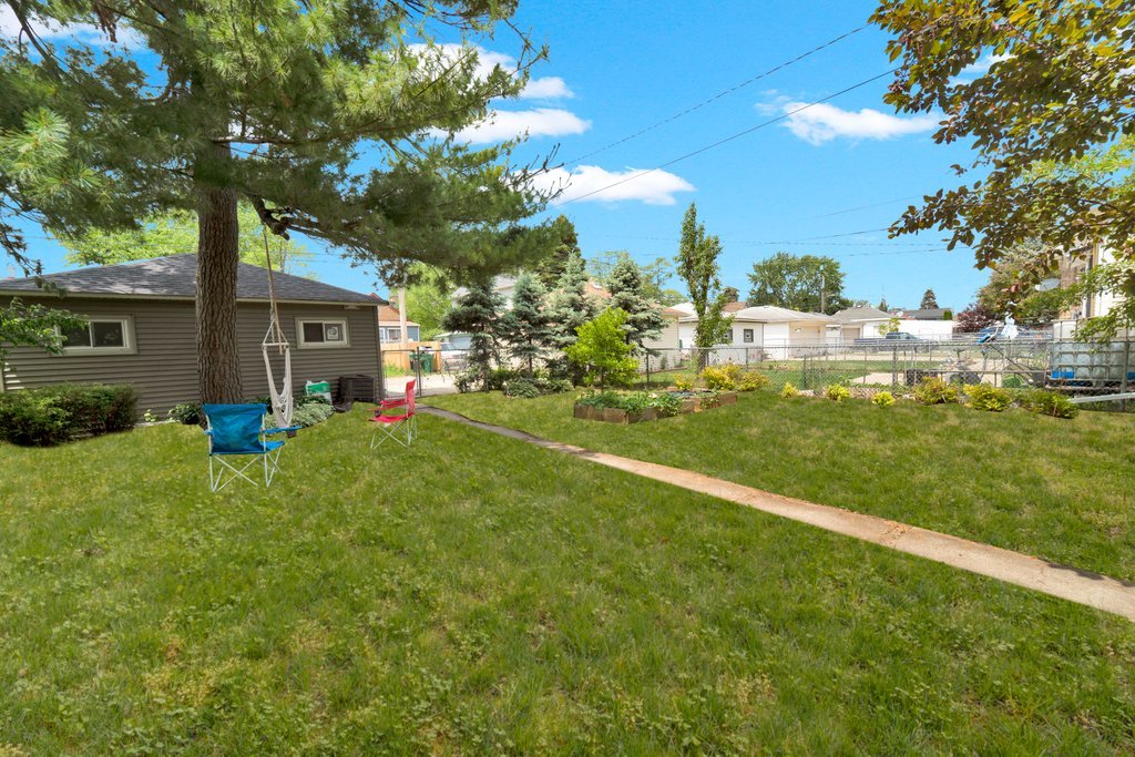 1336 Grove Avenue Berwyn, IL 60402 - Photo 21 of 30