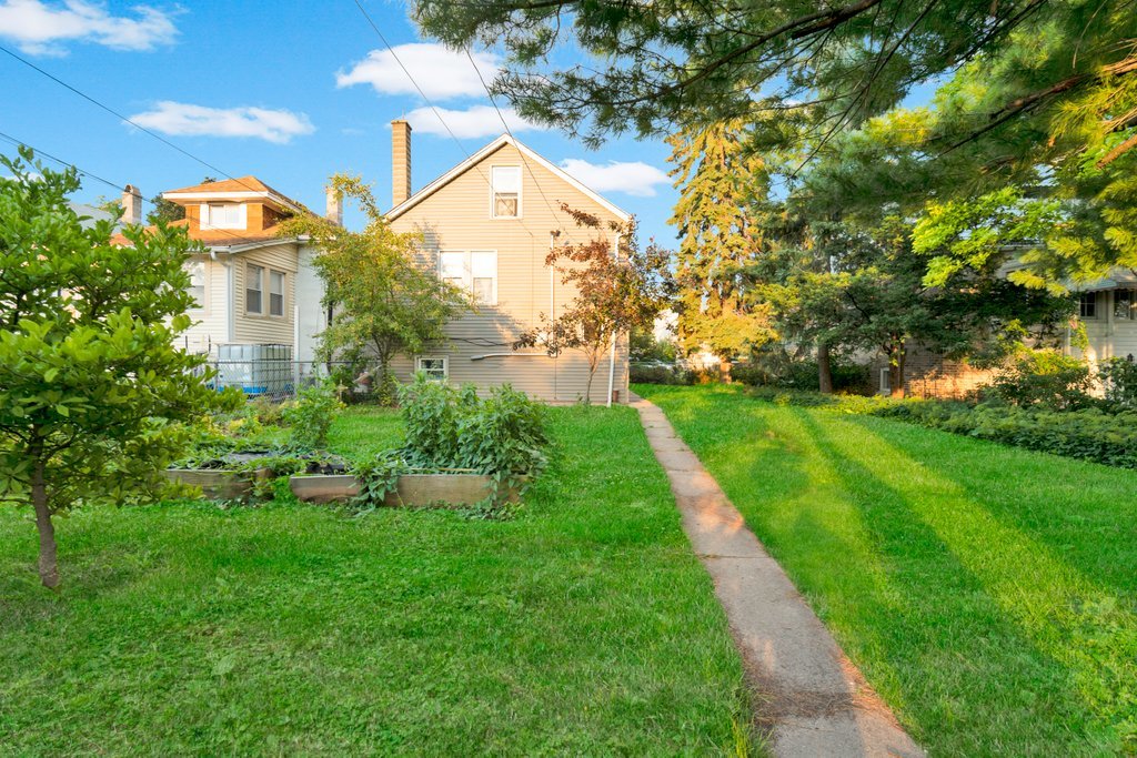 1336 Grove Avenue Berwyn, IL 60402 - Photo 22 of 30