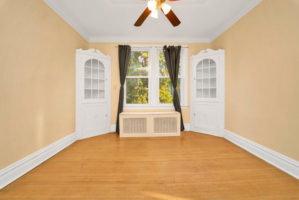 1336 Grove Avenue Berwyn, IL 60402 - Photo 4 of 30