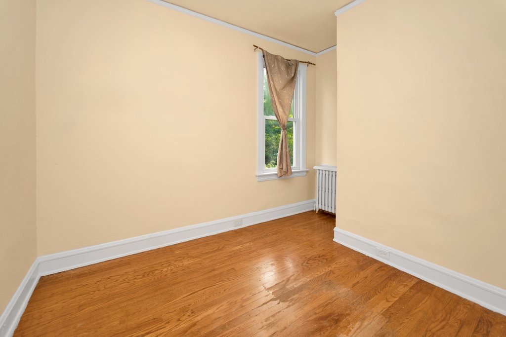 1336 Grove Avenue Berwyn, IL 60402 - Photo 10 of 30