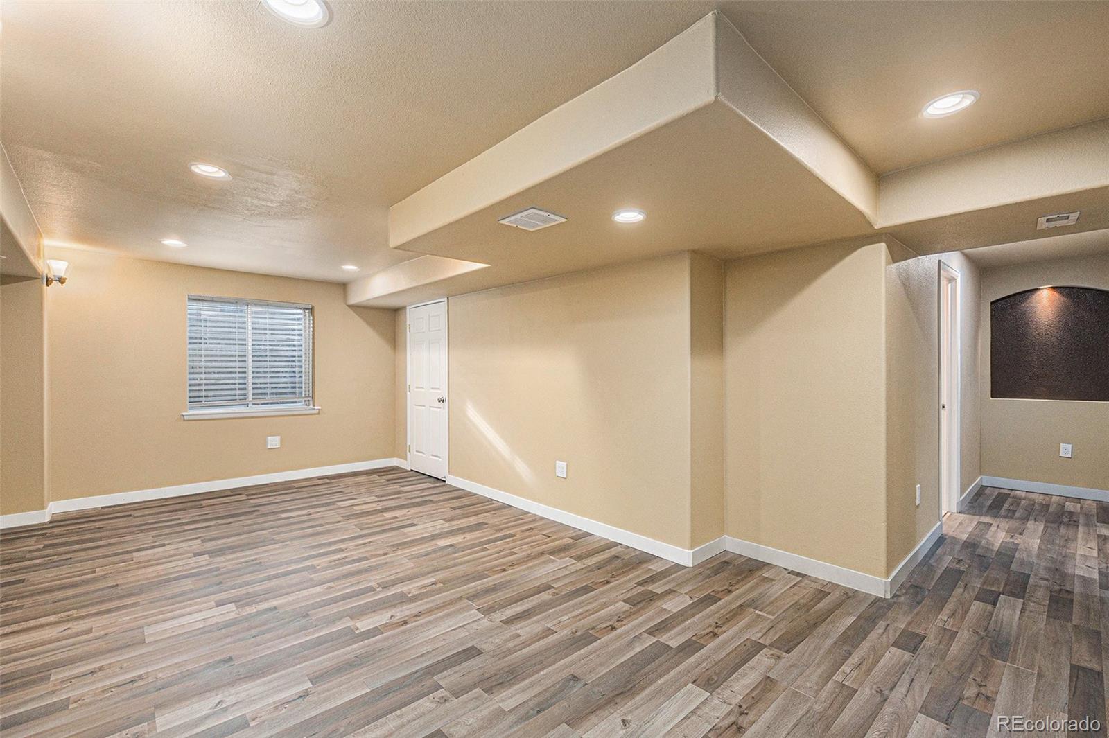 6876 Edgewood Way Highlands Ranch, CO 80130 - Photo 24 of 33 Gallery Image 24