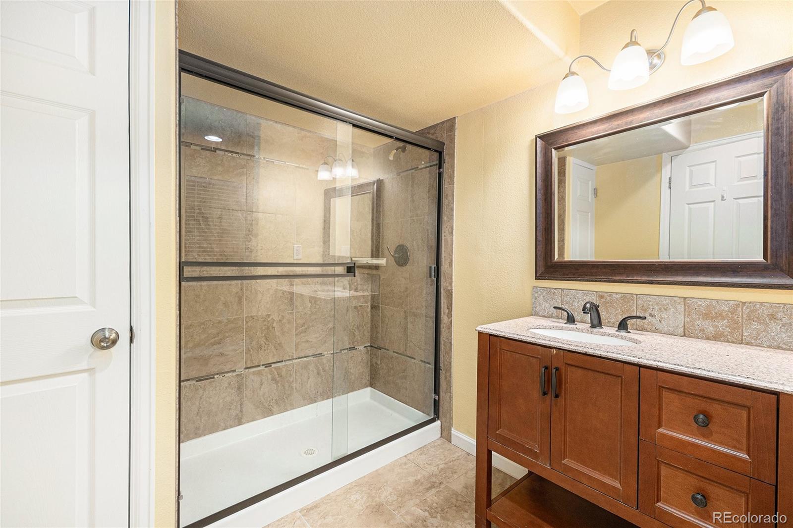 6876 Edgewood Way Highlands Ranch, CO 80130 - Photo 26 of 33 Gallery Image 26