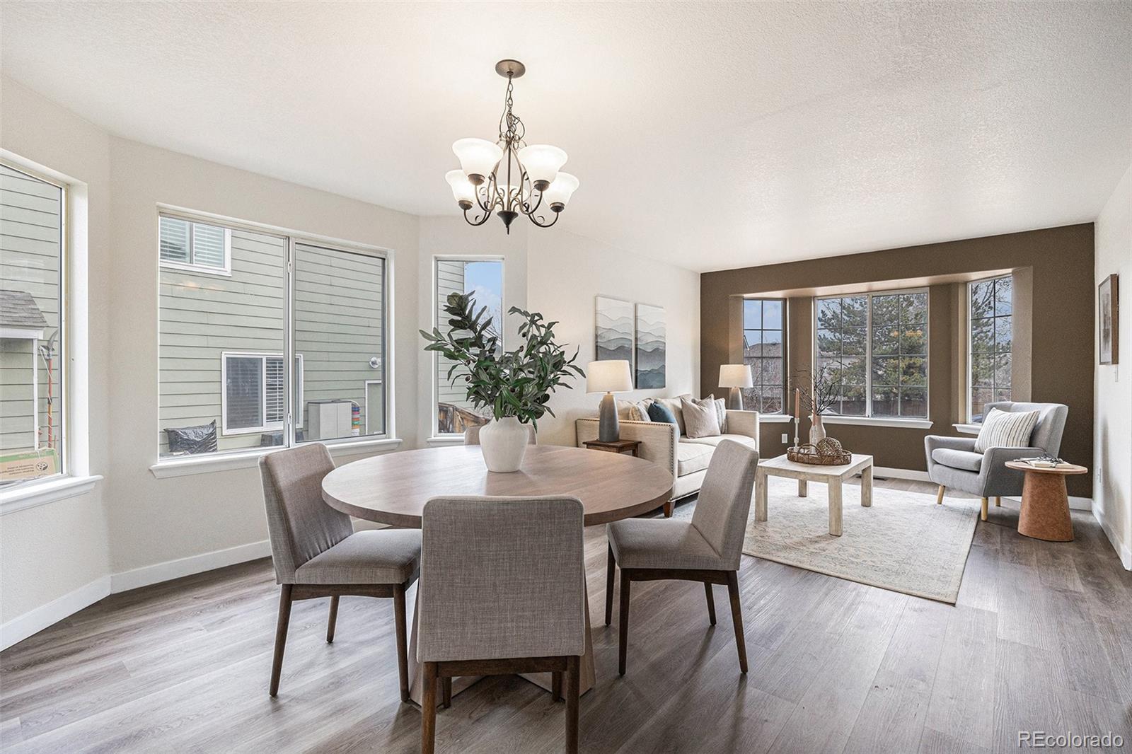 6876 Edgewood Way Highlands Ranch, CO 80130 - Photo 6 of 33 Gallery Image 6