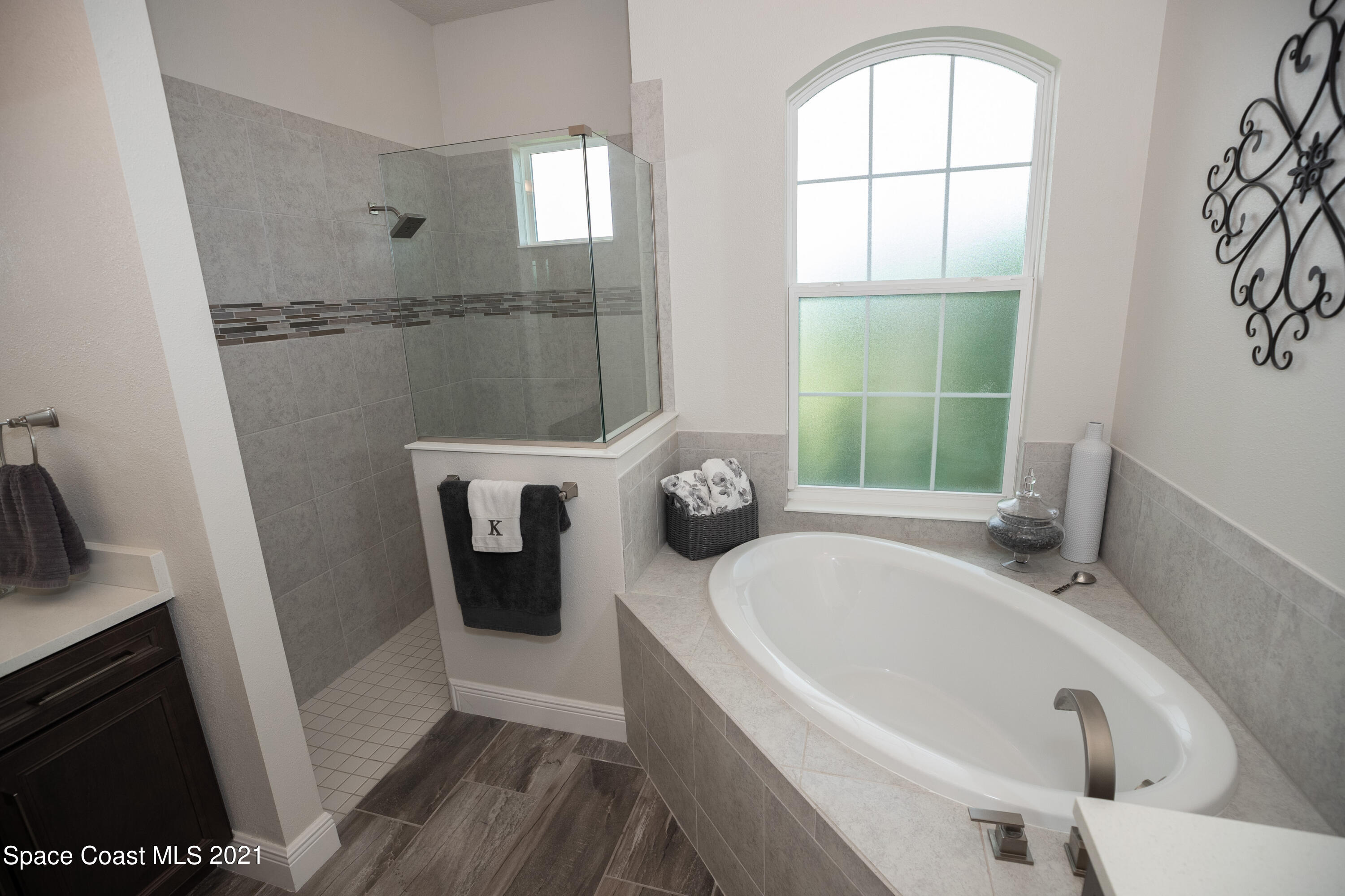 4112 Ruthann Circle Melbourne, FL 32934 - Photo 22 of 28 4112 Ruthann Cir Picture 97