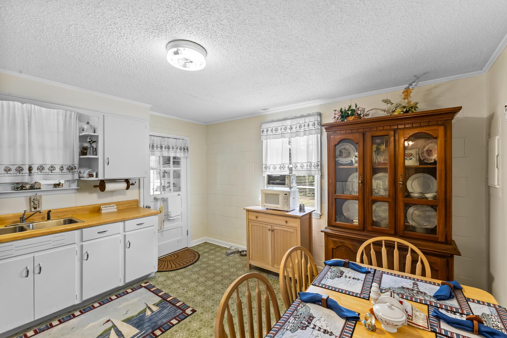 286 State Park Road Windsor, SC 29856 - Photo 5 of 28