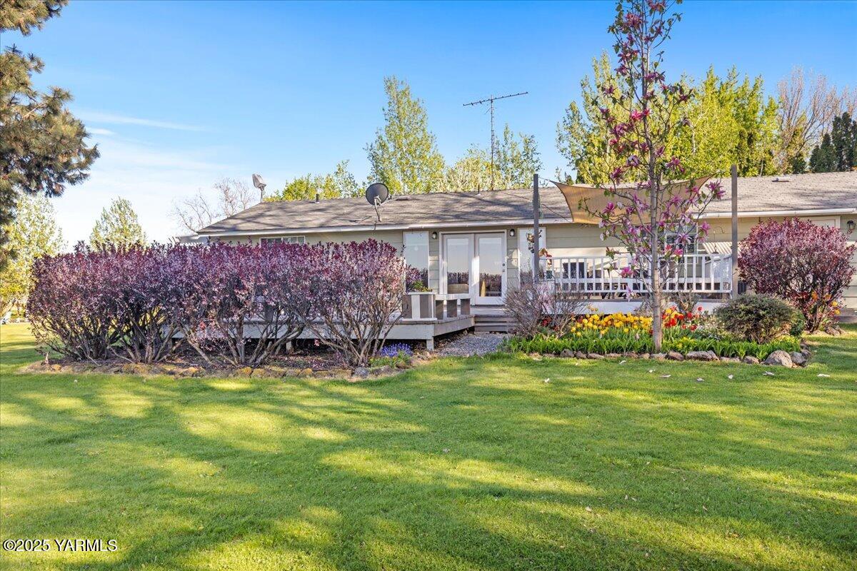 10401 North 1739 Pr Road Grandview, WA 98930 - Photo 14 of 80 30-10401 1739th Reshoot-043