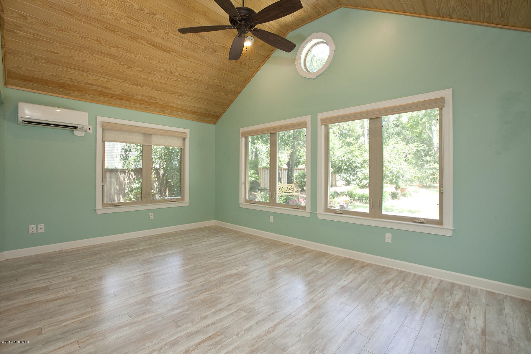 1509 Grove Point Road Wilmington, NC 28409 - Photo 19 of 37 grove point 1509 9sr shane_0460