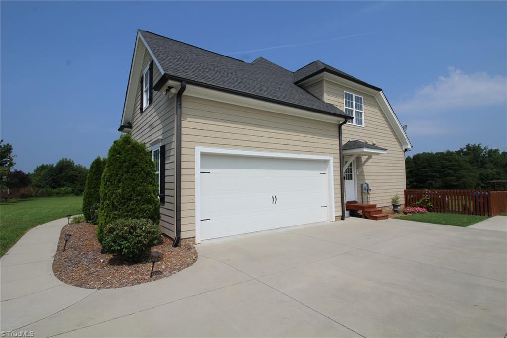 377 Archergate Road Browns Summit, NC 27214 - Photo 39 of 41 Gallery Image 39