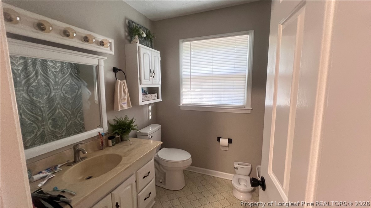 4001 Kings Cross Road Lumberton, NC 28360 - Photo 6 of 11