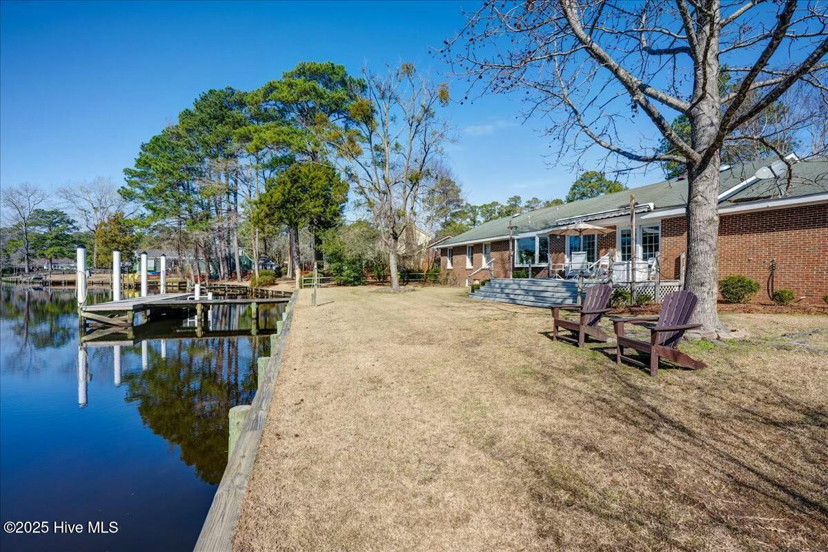 202 Gangplank Road New Bern, NC 28562 - Photo 8 of 60 tempImageUFb28Z