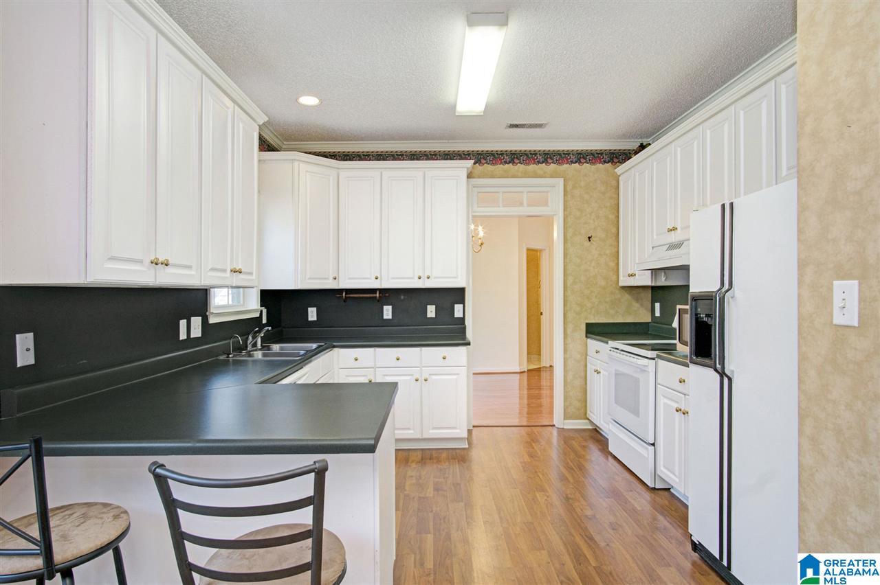 147 Warwick Circle Alabaster, AL 35007 - Photo 13 of 26
