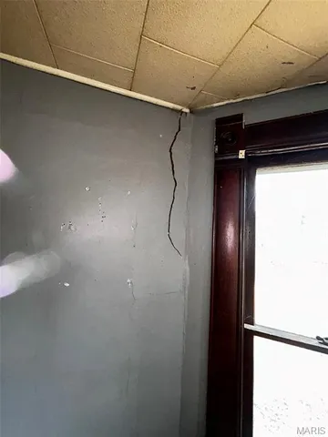 $30,000 | 111 South Elm Street, Nokomis, IL 62075