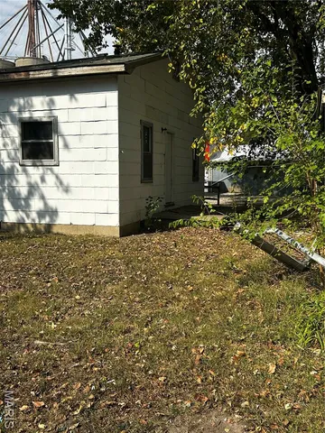 $30,000 | 111 South Elm Street, Nokomis, IL 62075