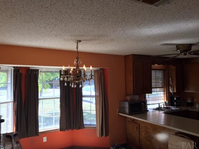6506 Oakcrest Road Milton, FL 32570 - Photo 11 of 22 Gallery Image 11