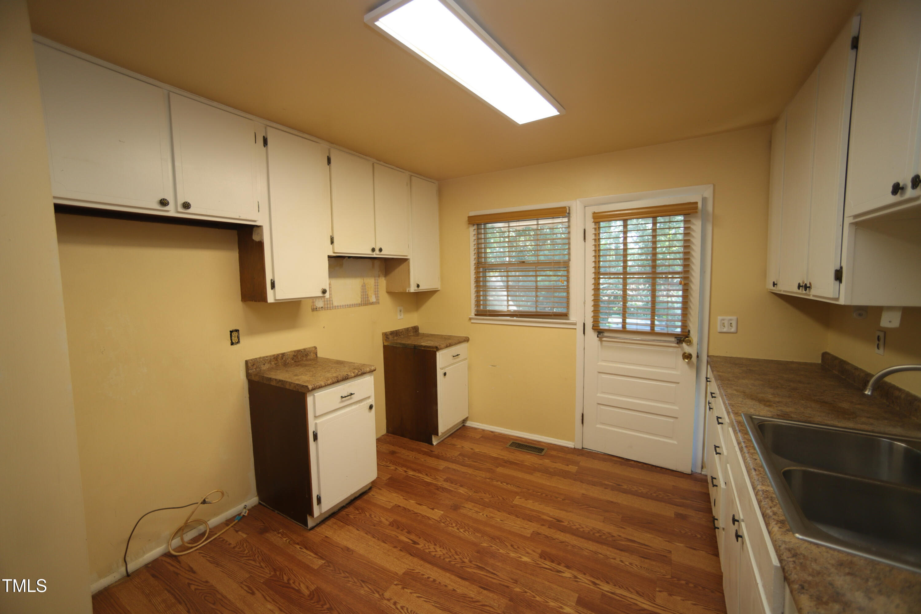 5617 Rangeley Drive Raleigh, NC 27609 - Photo 4 of 18 5617 Rangeley DrF