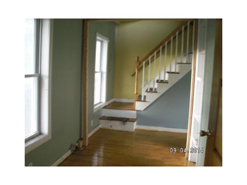 40 Turner Center Road Turner, ME 04282 - Photo 5 of 15 Foyer.