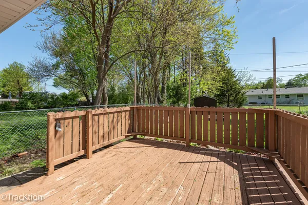 $2,600 | 146 Mohawk Drive, Carol Stream, IL 60188