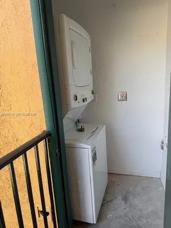 $258,900 | 10725 Cleary Boulevard, Unit 205, Plantation, FL 33324