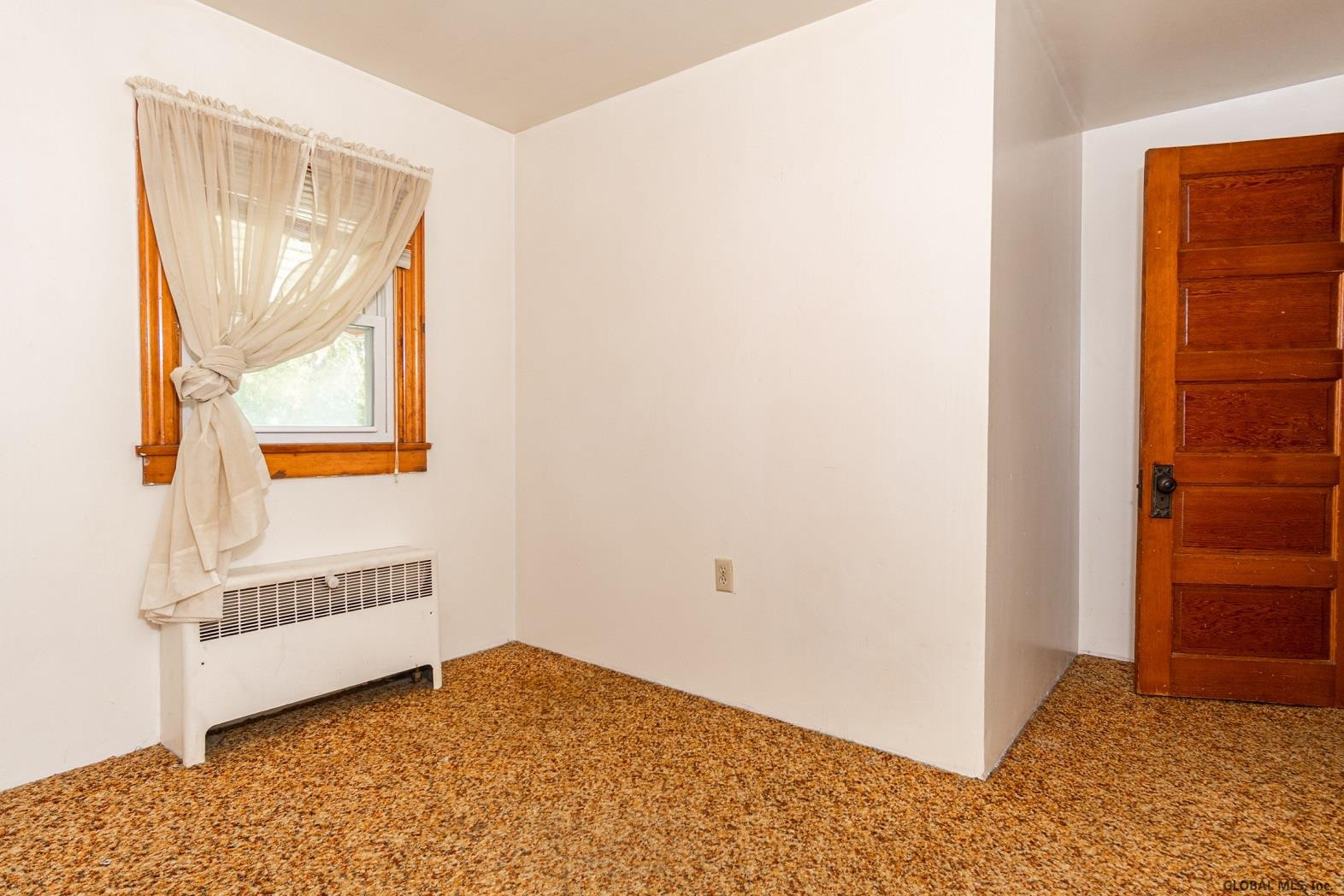 2151-2153 Lenox Road Schenectady, NY 12308 - Photo 27 of 42 Photo 27