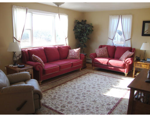 178 Pleasantdale Road, Unit 178 Rutland, MA 01543 - Photo 4 of 9