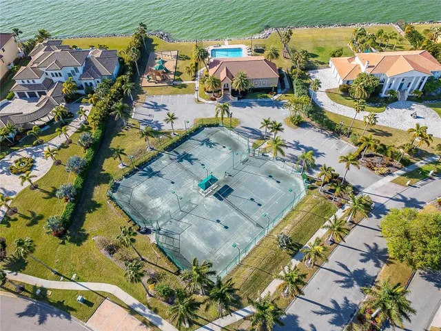 $995,000 | 1335 Jumana Loop, Apollo Beach, FL 33572