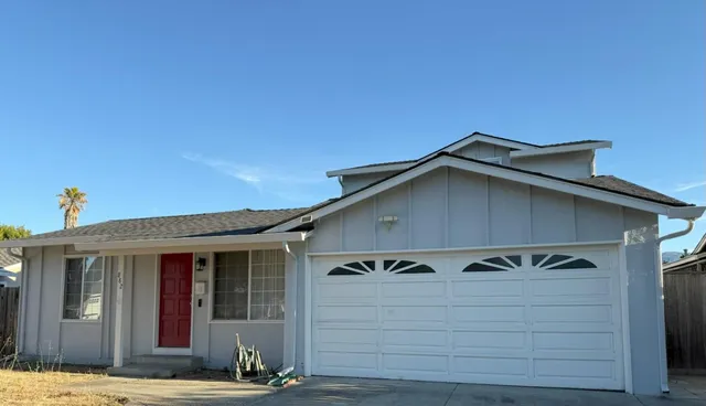 a view of a house with garage