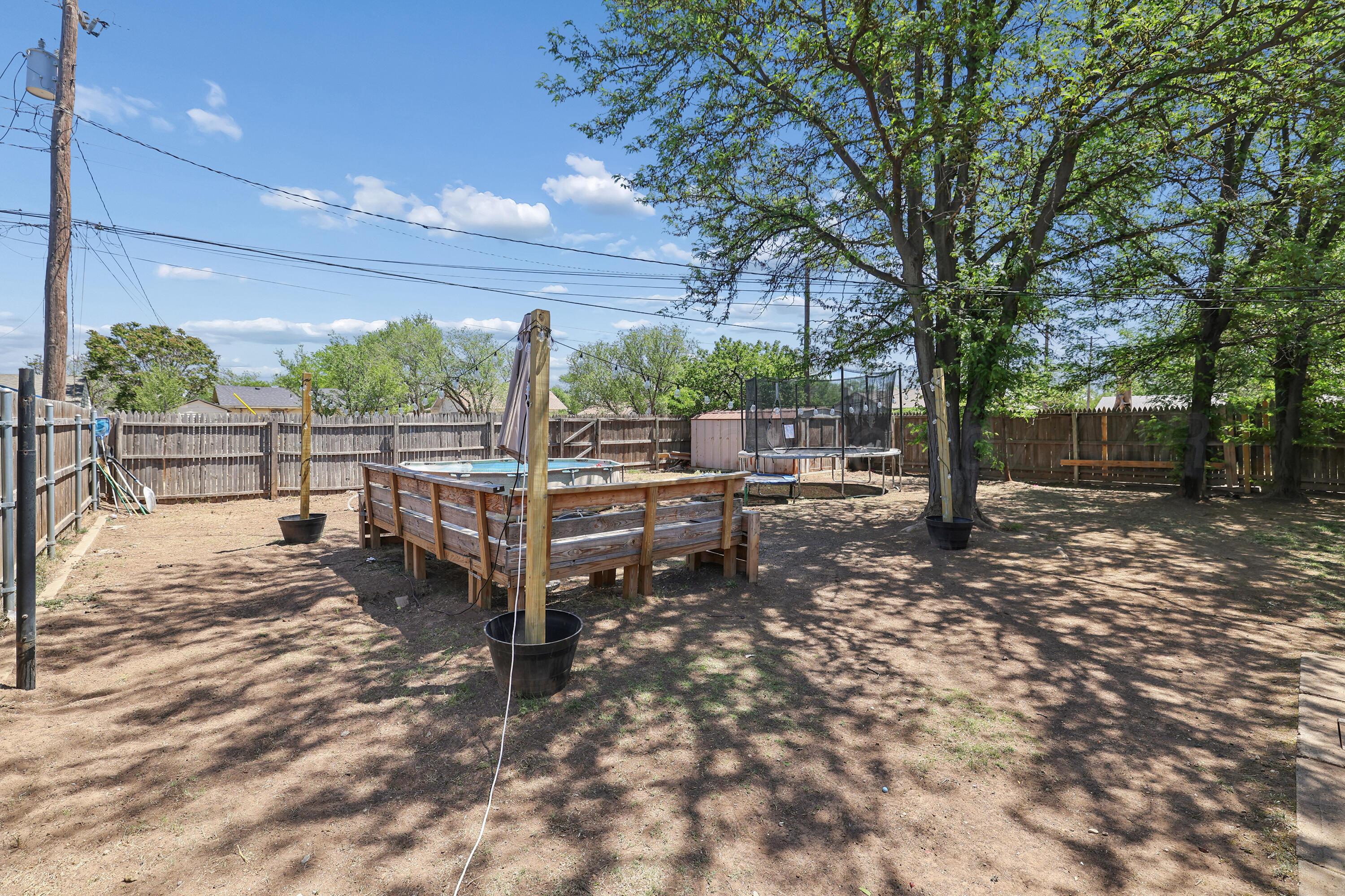 4119 Crockett Street Amarillo, TX 79110 - Photo 24 of 26 24-Backyard