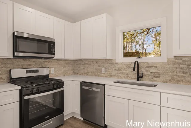 $582,900 | 10652 Nugent Avenue Northeast, Rockford, MI 49341