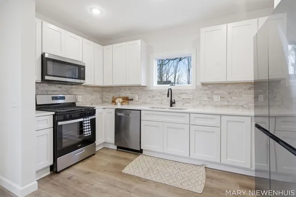 $547,000 | 10652 Nugent Avenue Northeast, Rockford, MI 49341