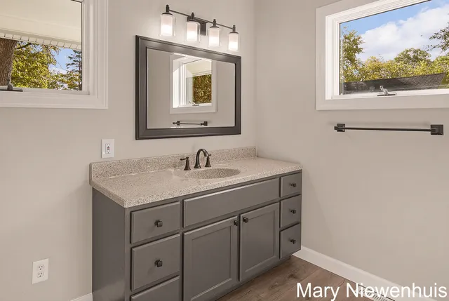 $582,900 | 10652 Nugent Avenue Northeast, Rockford, MI 49341